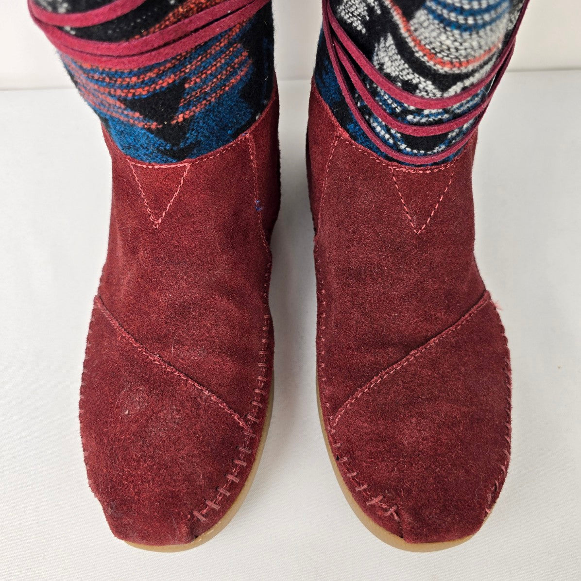 TOMS Nepal Burgundy Suede Aztec Print mid-calf Boots Size 8.5