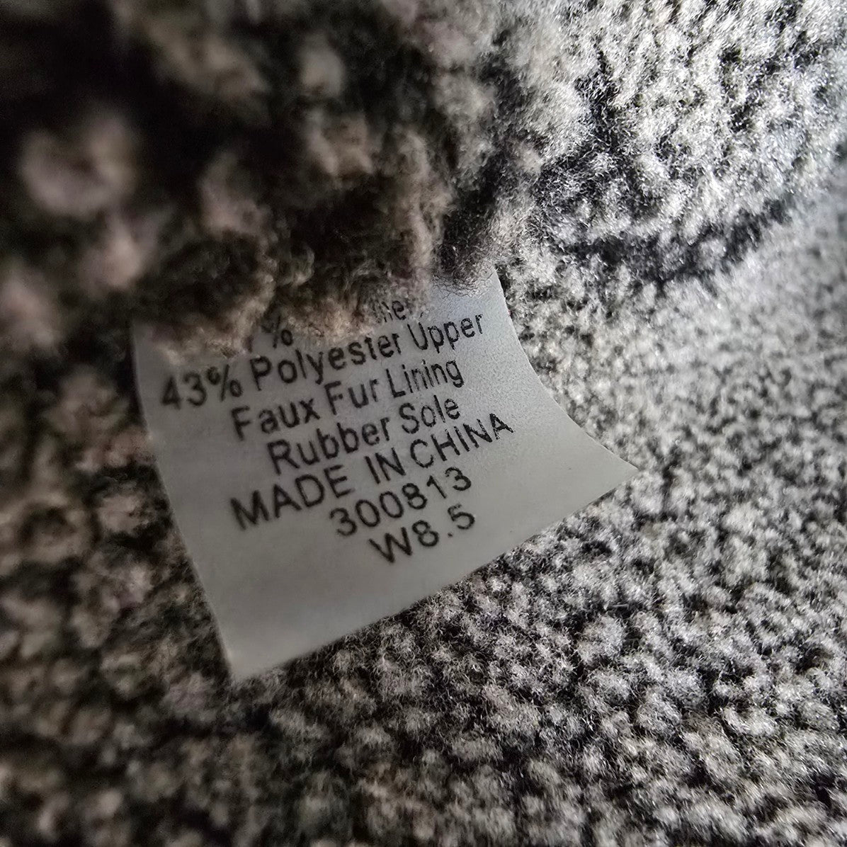 TOMS Nepal Burgundy Suede Aztec Print mid-calf Boots Size 8.5