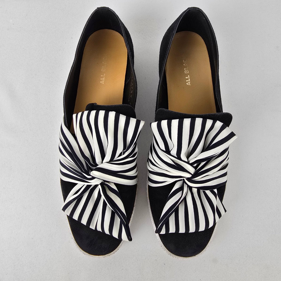 ALL BLACK Slip on Sneakers Striped Bow Tie Sneakers Size 9.5