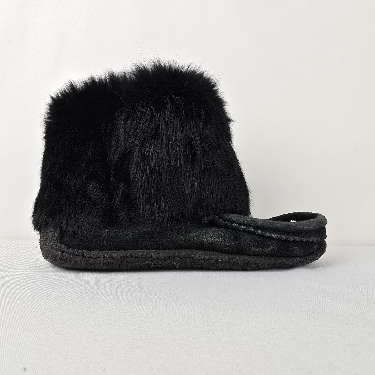 Laurentian Chief Black Suede and Rabbit Fur Mukluks Size 9