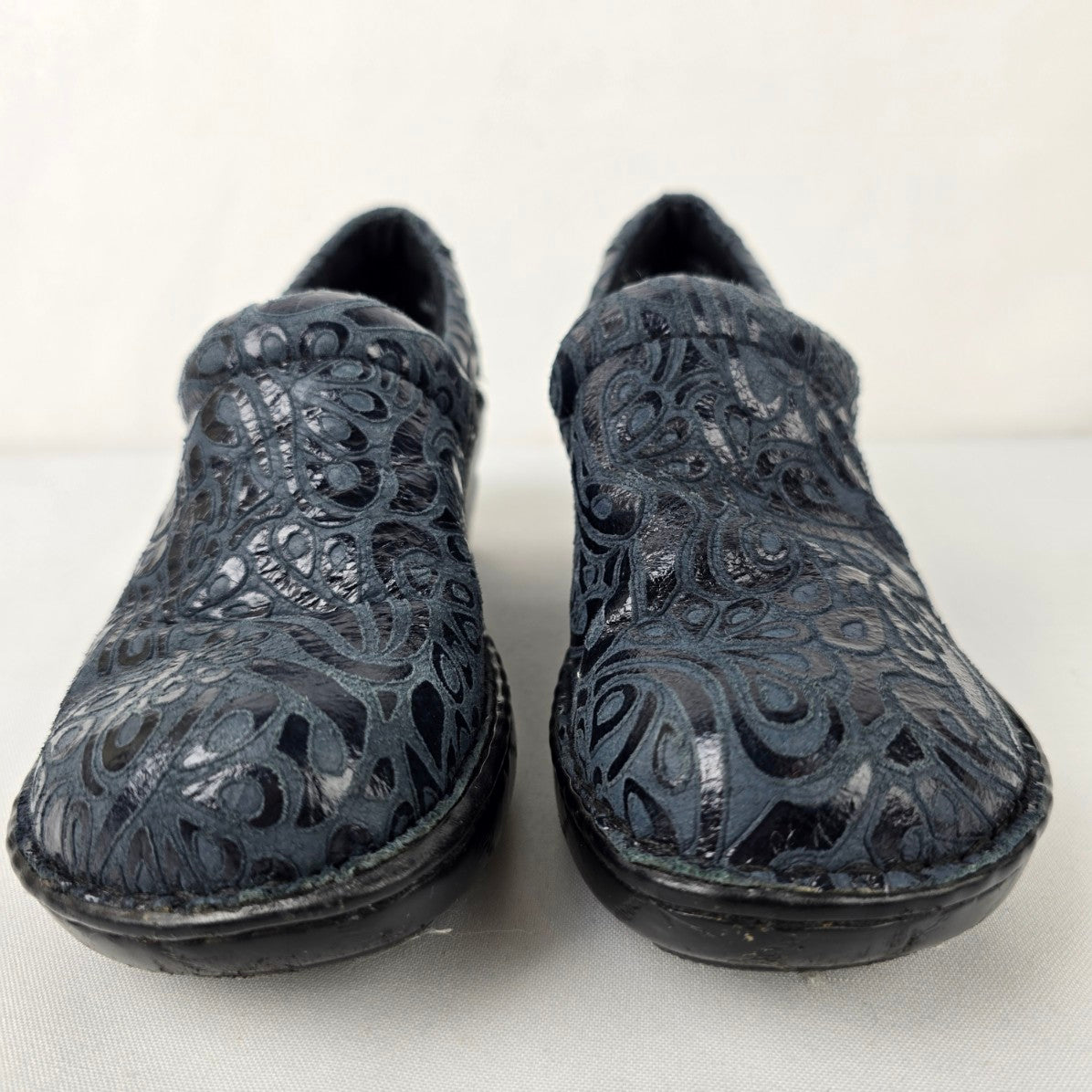 BOC Born Concept Grey Floral Peggy Clog Shoes Size 7.5