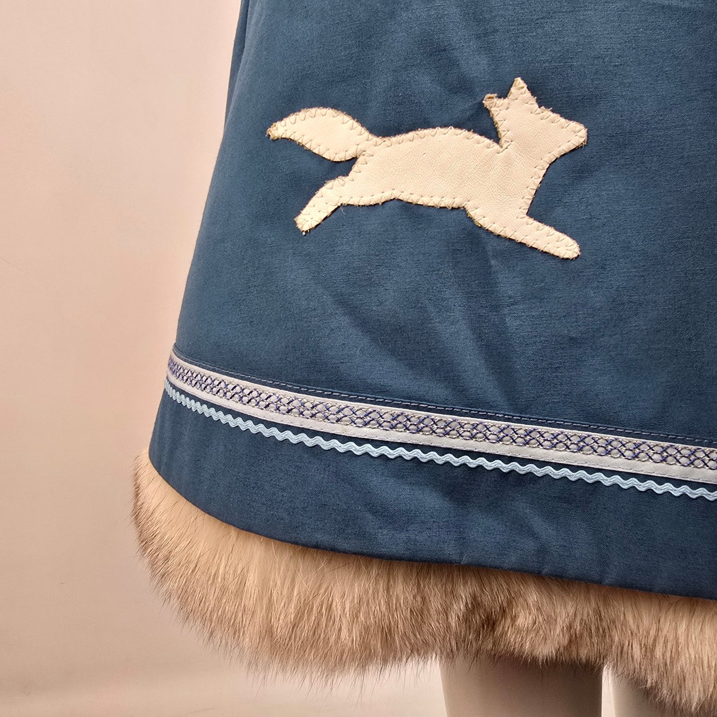 Vintage Inuit Yukon Parks Blue Wool Fur Trimmed Parka Size 10