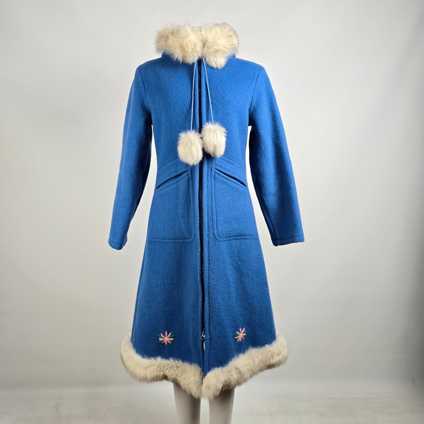 Vintage Inuit Yukon Parks Blue Wool Fur Trimmed Parka Size 10