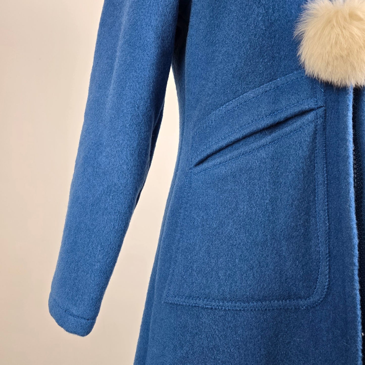 Vintage Inuit Yukon Parks Blue Wool Fur Trimmed Parka Size 10