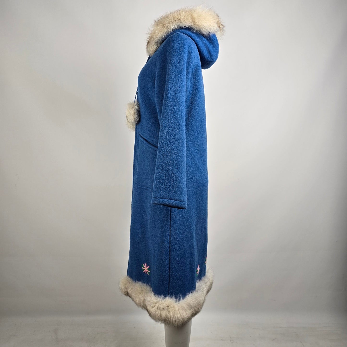 Vintage Inuit Yukon Parks Blue Wool Fur Trimmed Parka Size 10