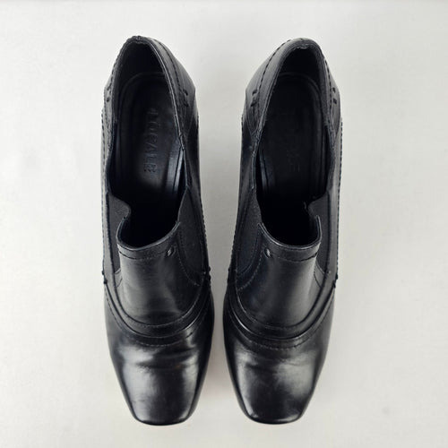 Locale Black Leather Heeled Shoes Size 8