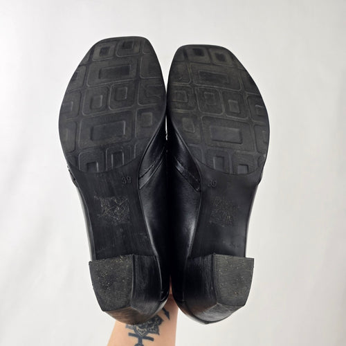 Locale Black Leather Heeled Shoes Size 8