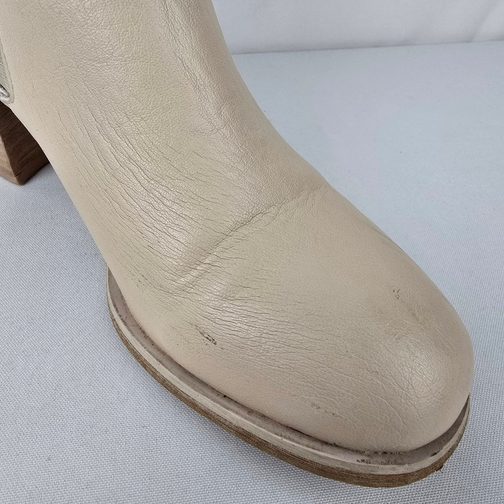 Oasis Society Cream Leather Block Heel Boots Size 8.5