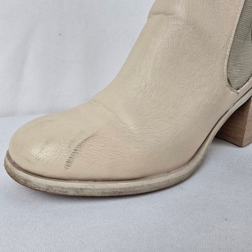 Oasis Society Cream Leather Block Heel Boots Size 8.5