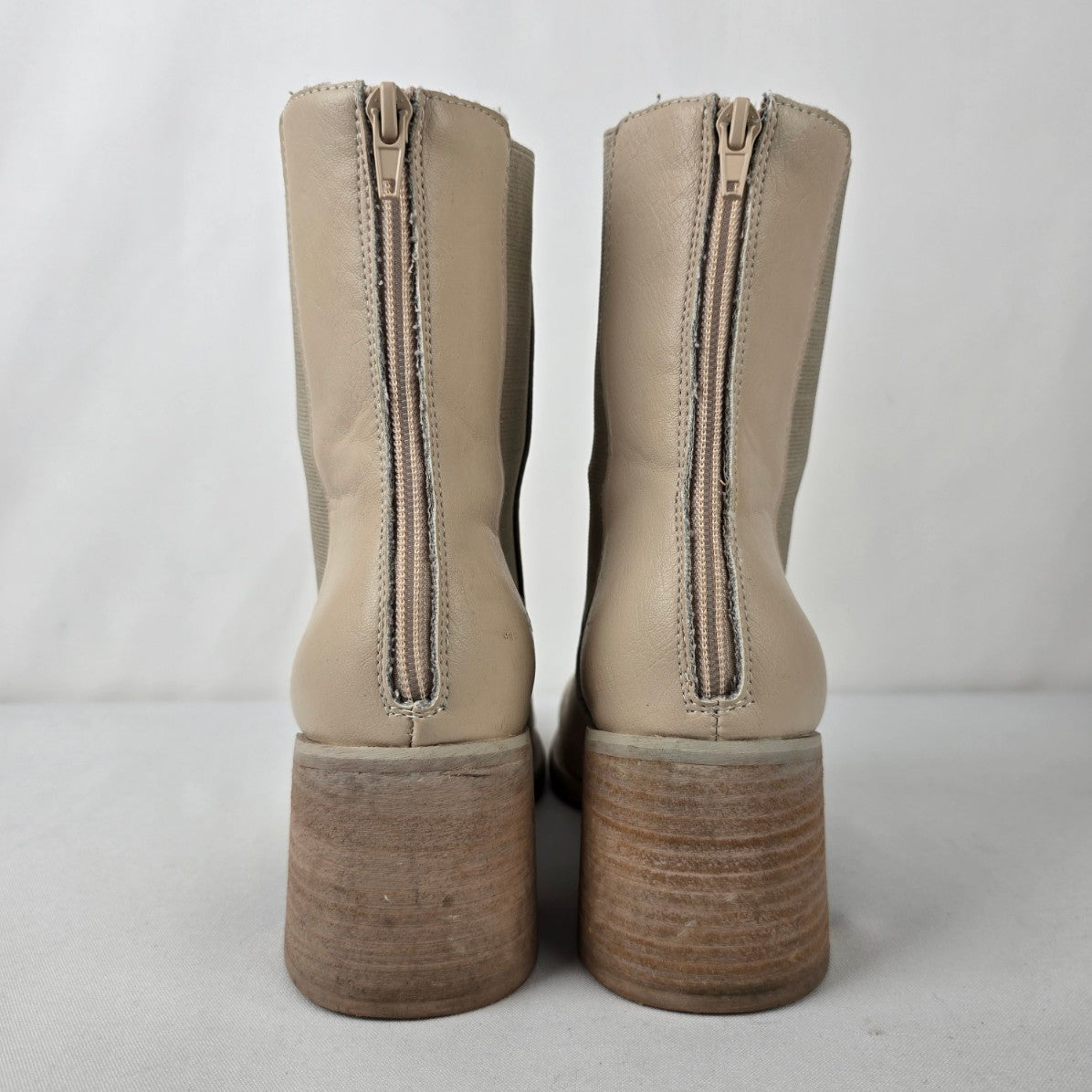 Oasis Society Cream Leather Block Heel Boots Size 8.5