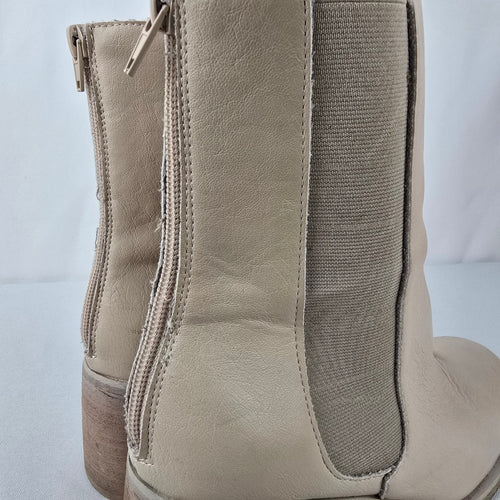 Oasis Society Cream Leather Block Heel Boots Size 8.5