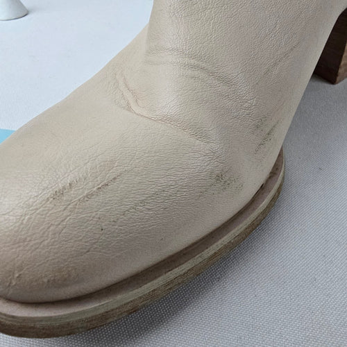 Oasis Society Cream Leather Block Heel Boots Size 8.5