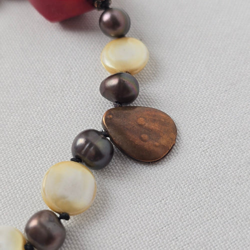 Red Natural Stone Pearl Beaded Bracelet