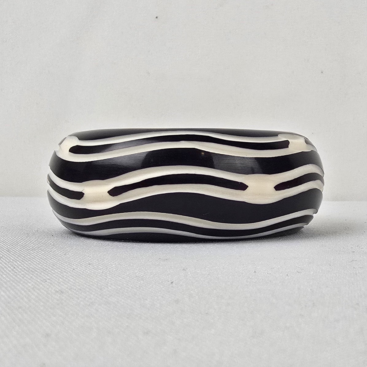 Black & White Carved Bangle Bracelet