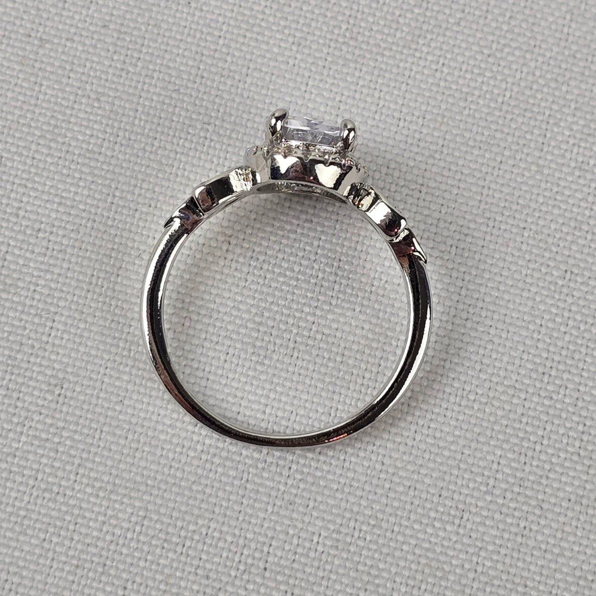 S925 Silver Crystal Stone Ring Size 8