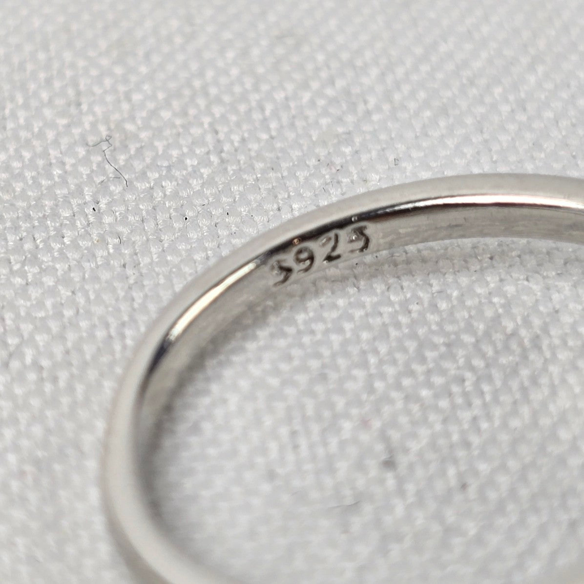 S925 Silver Crystal Stone Ring Size 8