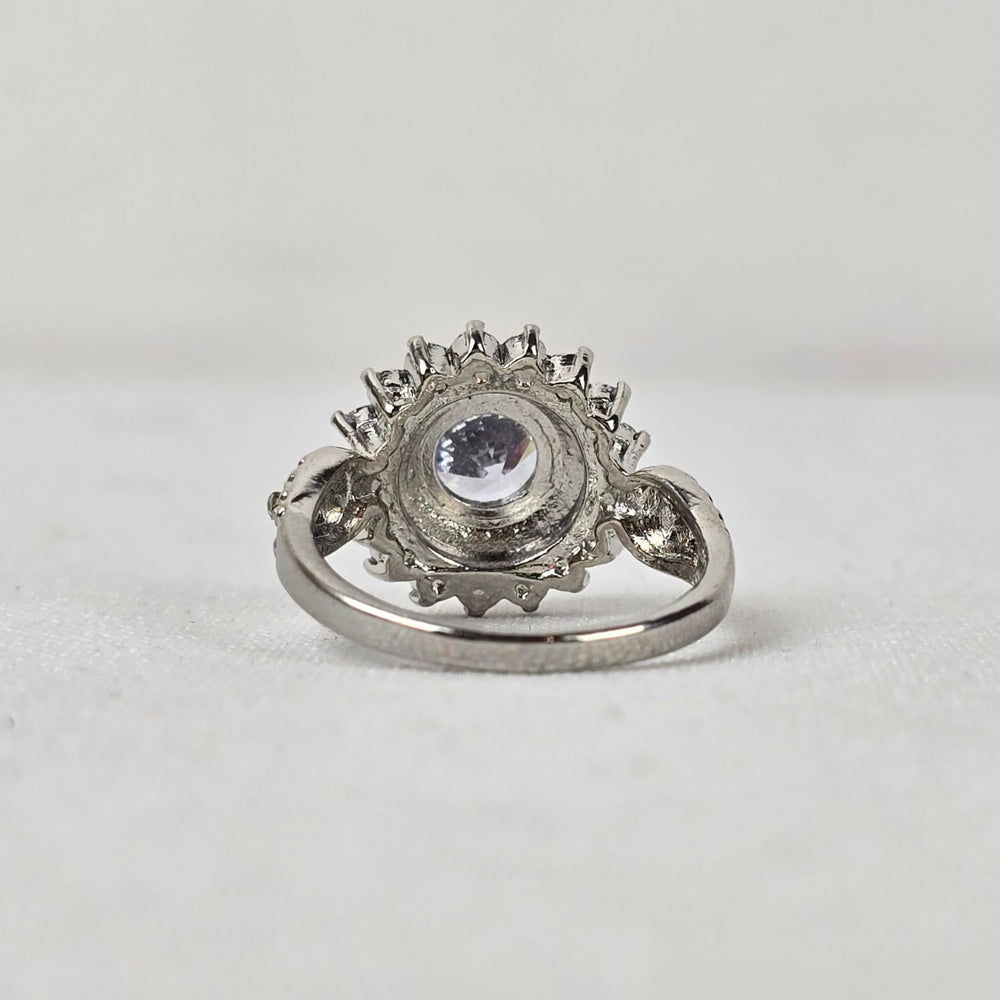 Silver Tone Crystal Stone Statement Ring Size 8