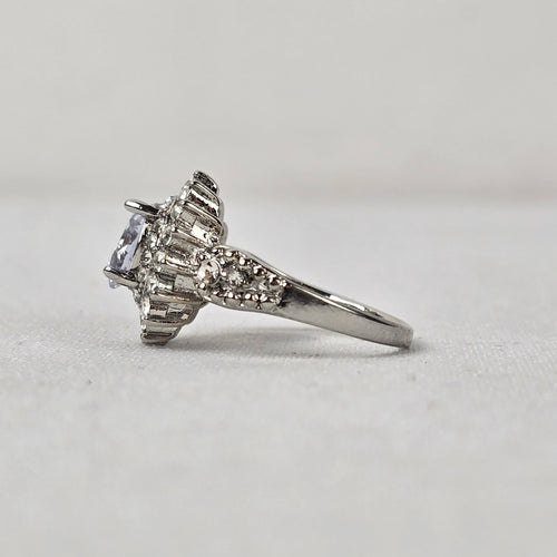 Silver Tone Crystal Stone Statement Ring Size 8