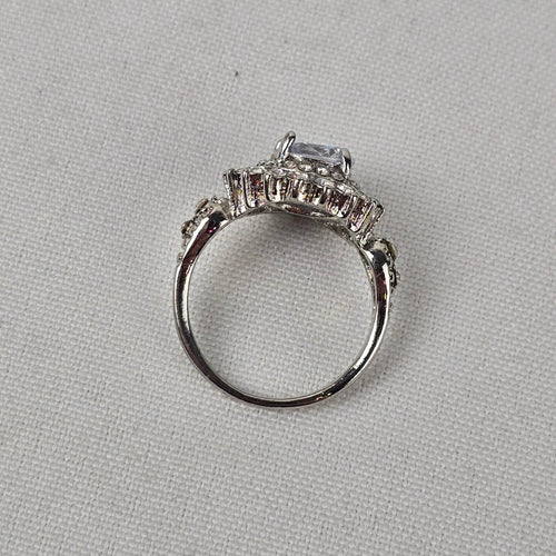 Silver Tone Crystal Stone Statement Ring Size 8