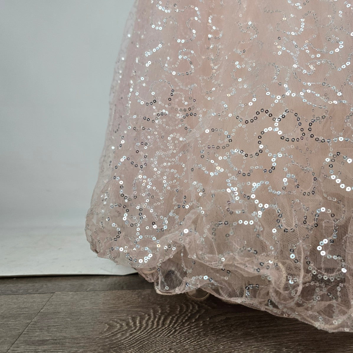 La Femme Pink Beaded Bodice Princess Tulle Grad Event Gown Size 4