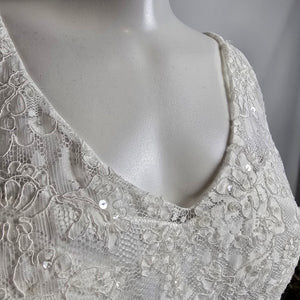 Romantic Bridals White Lace & Tulle Wedding Gown Size 20