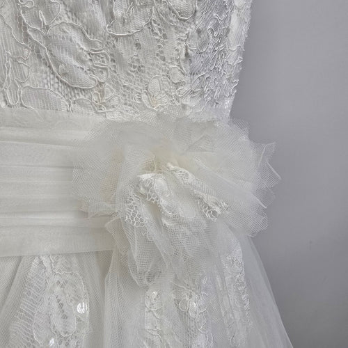 Romantic Bridals White Lace & Tulle Wedding Gown Size 20