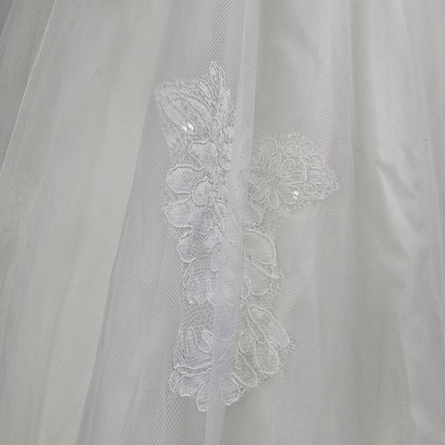 Romantic Bridals White Lace & Tulle Wedding Gown Size 20