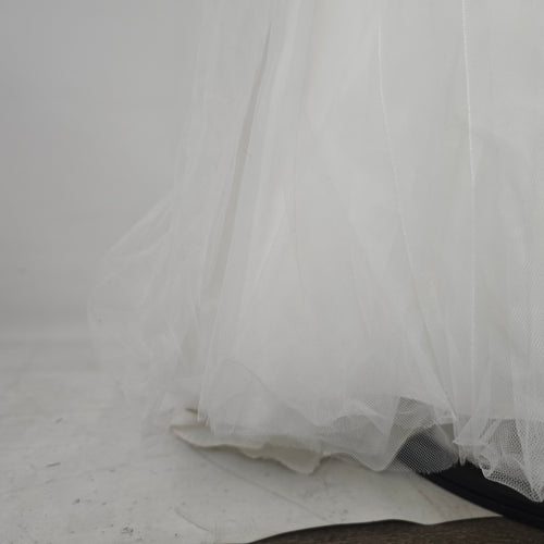 Romantic Bridals White Lace & Tulle Wedding Gown Size 20
