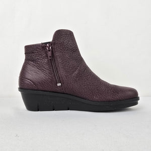 Ecco Purple Leather Wedge Heel Ankle Boots Size 5