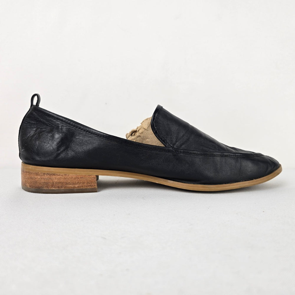 Susina Black Leather Slip on Shoes Size 12