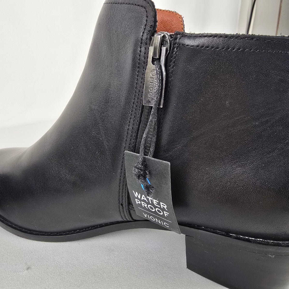 Vionic Bethany Black Leather Waterproof Ankle Booties Boots Size 12