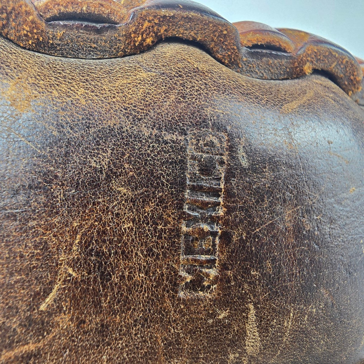Vintage Mexico Brown Leather Floral Western Small Shoulder Purse
