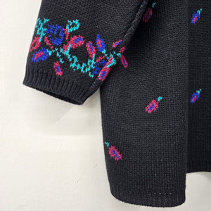 Vintage Black Floral Knit Tunic Sweater Size M/L