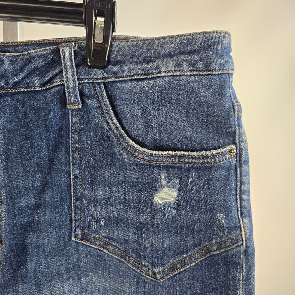 Risen Medium Wash Distressed Slim Leg Jeans Size 3XL