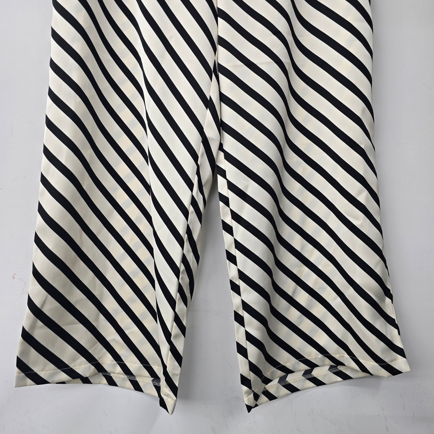 Maison d'Amelie Black & White Striped Silky Wide Leg Pants Size 3X
