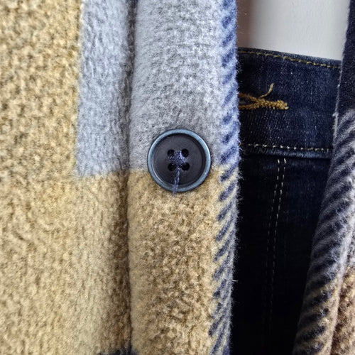 Real Tree Blue Plaid Shacket Size L