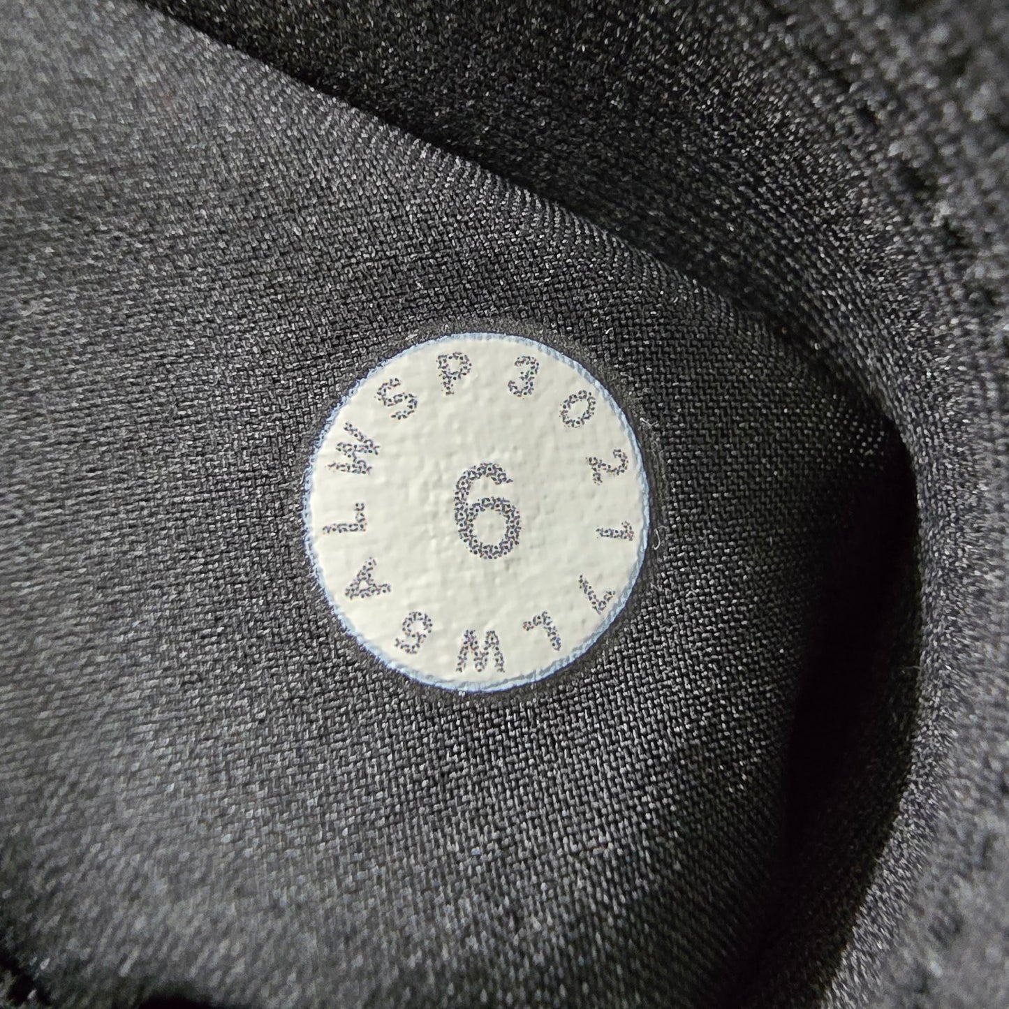 Lululemon Black On the Fly Jogger 28" Size 6