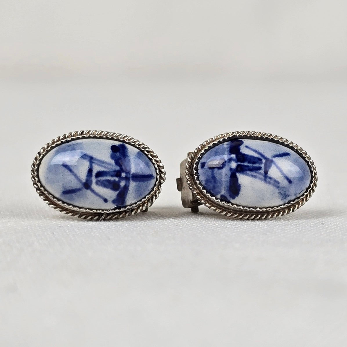 Vintage Delft Holland Windmill Ceramic Blue 835 Sterling Silver Clip On Earrings