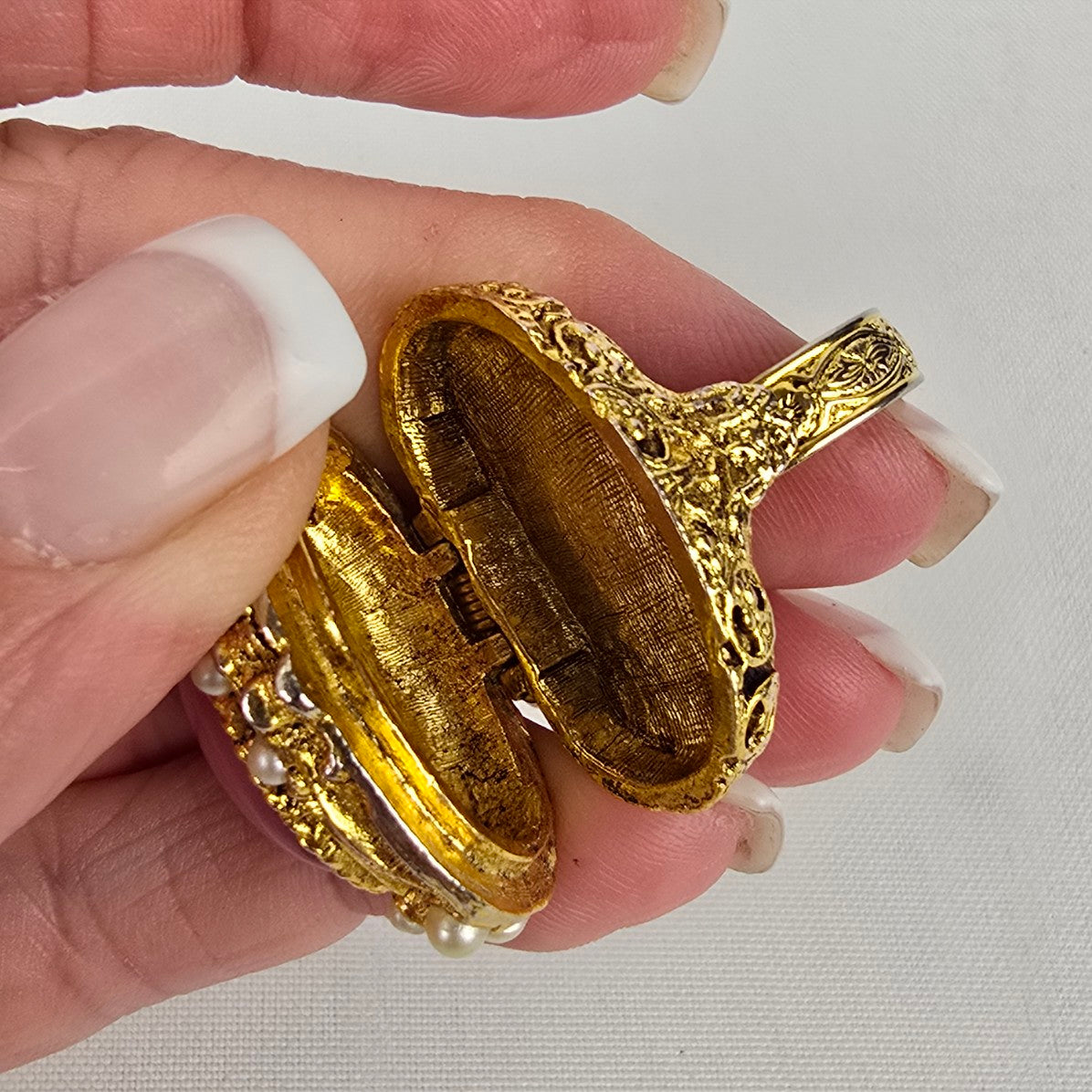 Vintage Gold Tone Pink Stone Secret Compartment Ring Size 8 Adjustable