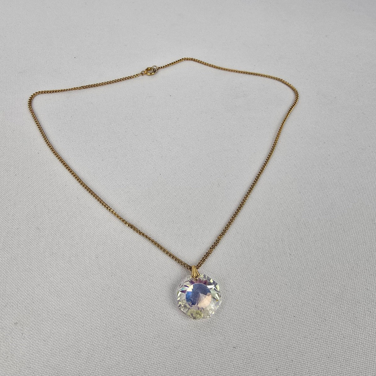 Vintage Gold Tone Faceted AB Glass Pendant Necklace