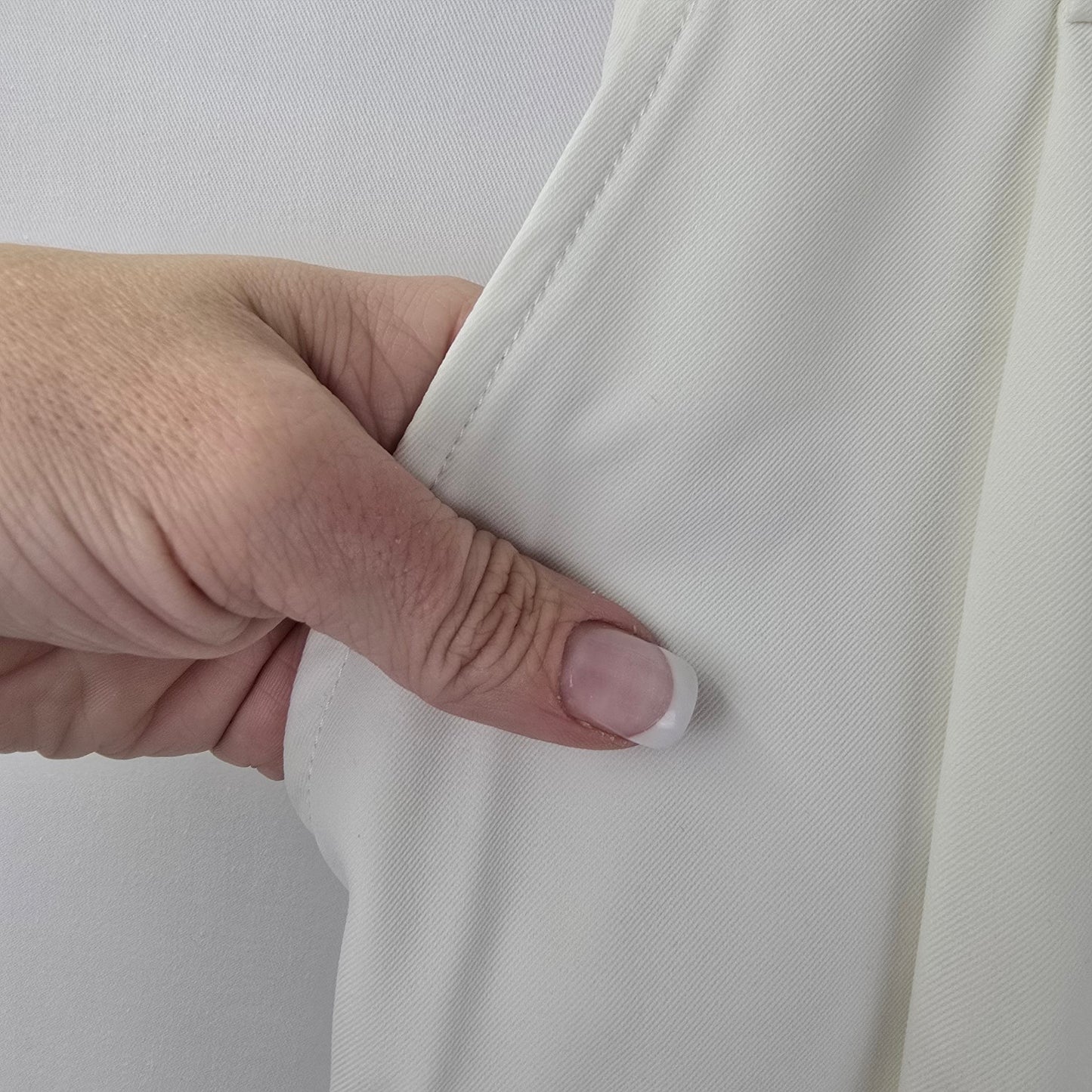 Halara Flex™ White Mid Rise Pocket Barrel Leg Work Pants Size L