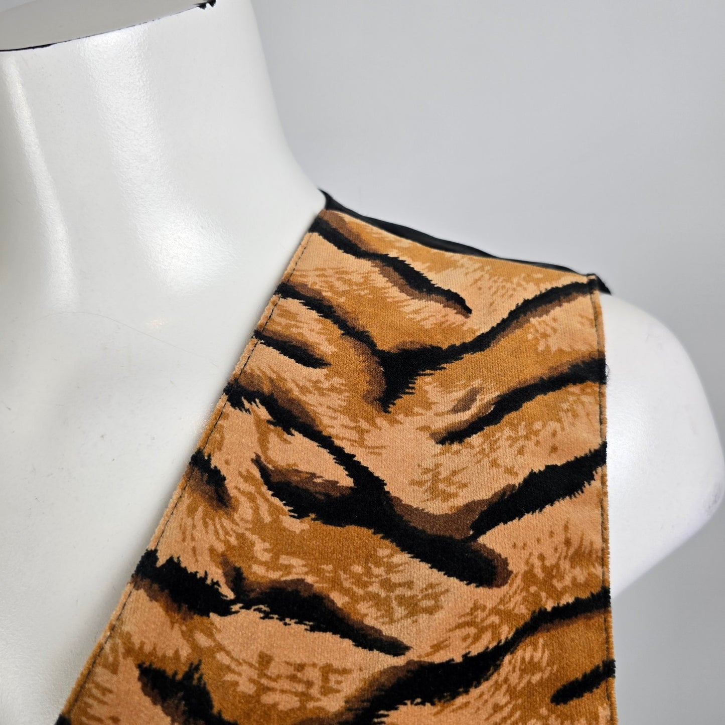 Vintage Karen Scott Brown Tiger Print Button Up Vest Size S