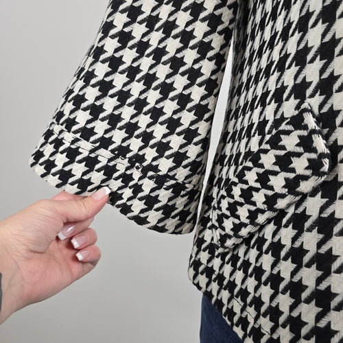 Franco Mirabelli Black Houndstooth Button Up Jacket Size 8