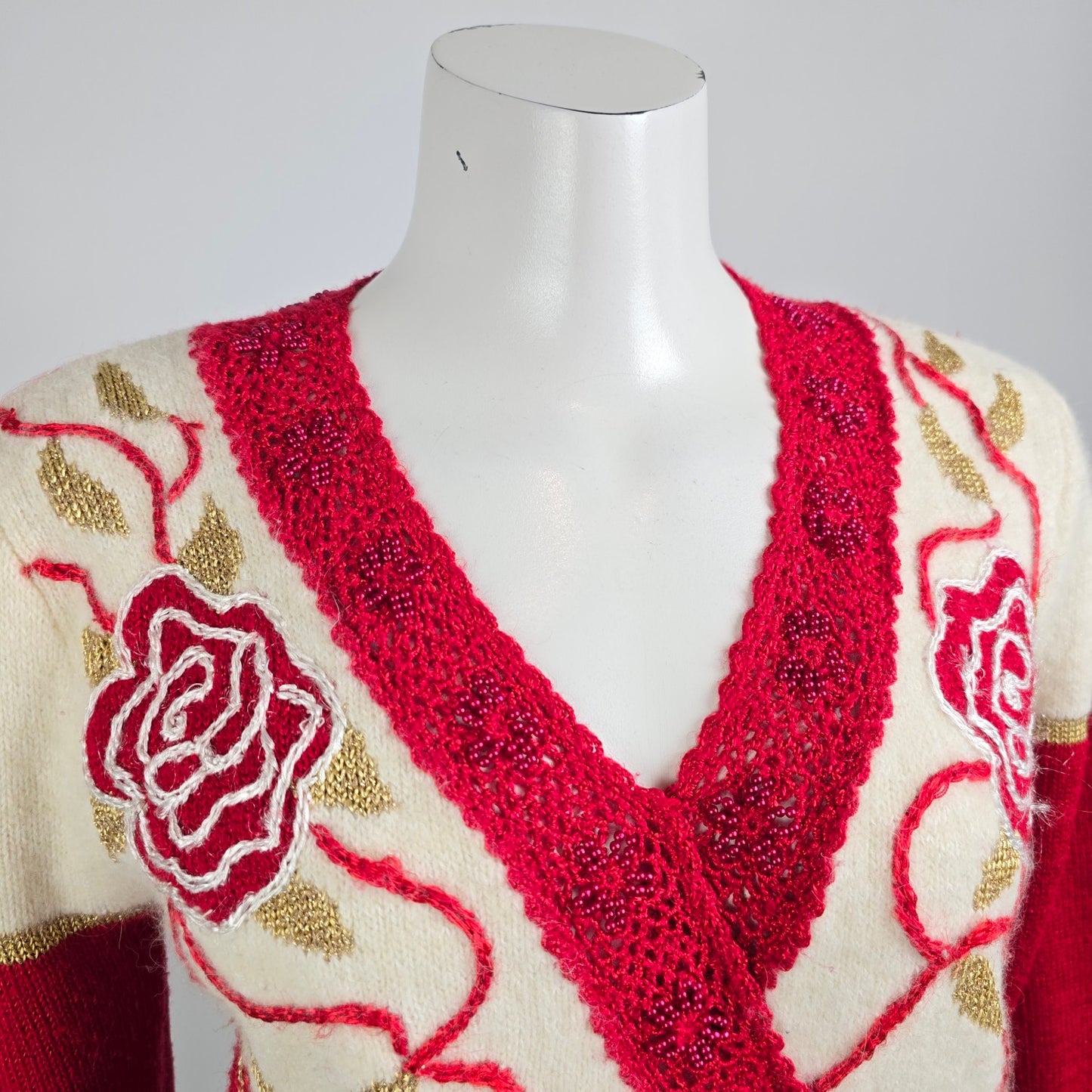 Vintage Jaclyn Smith Red Wool Knit Floral V Neck Sweater Size M