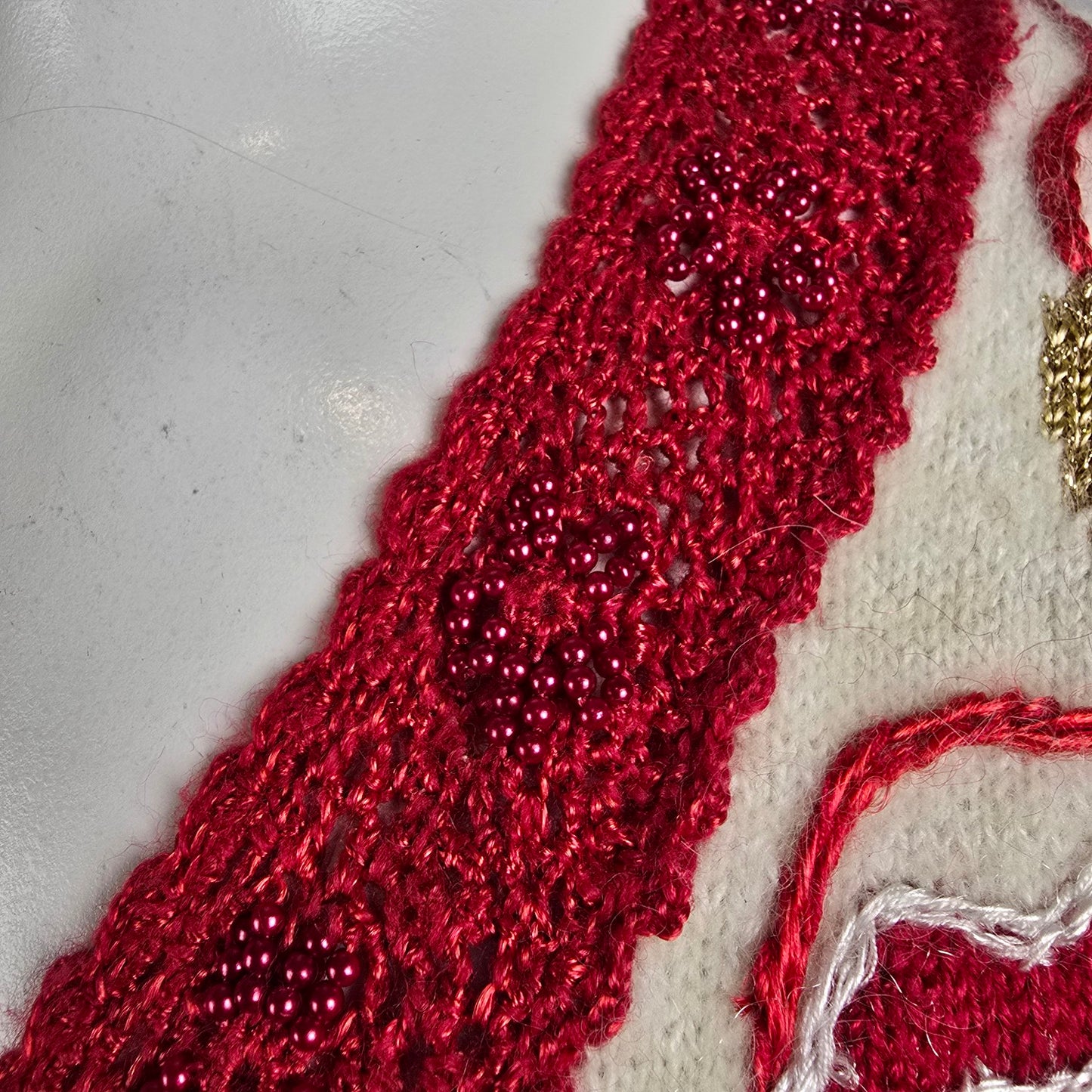 Vintage Jaclyn Smith Red Wool Knit Floral V Neck Sweater Size M