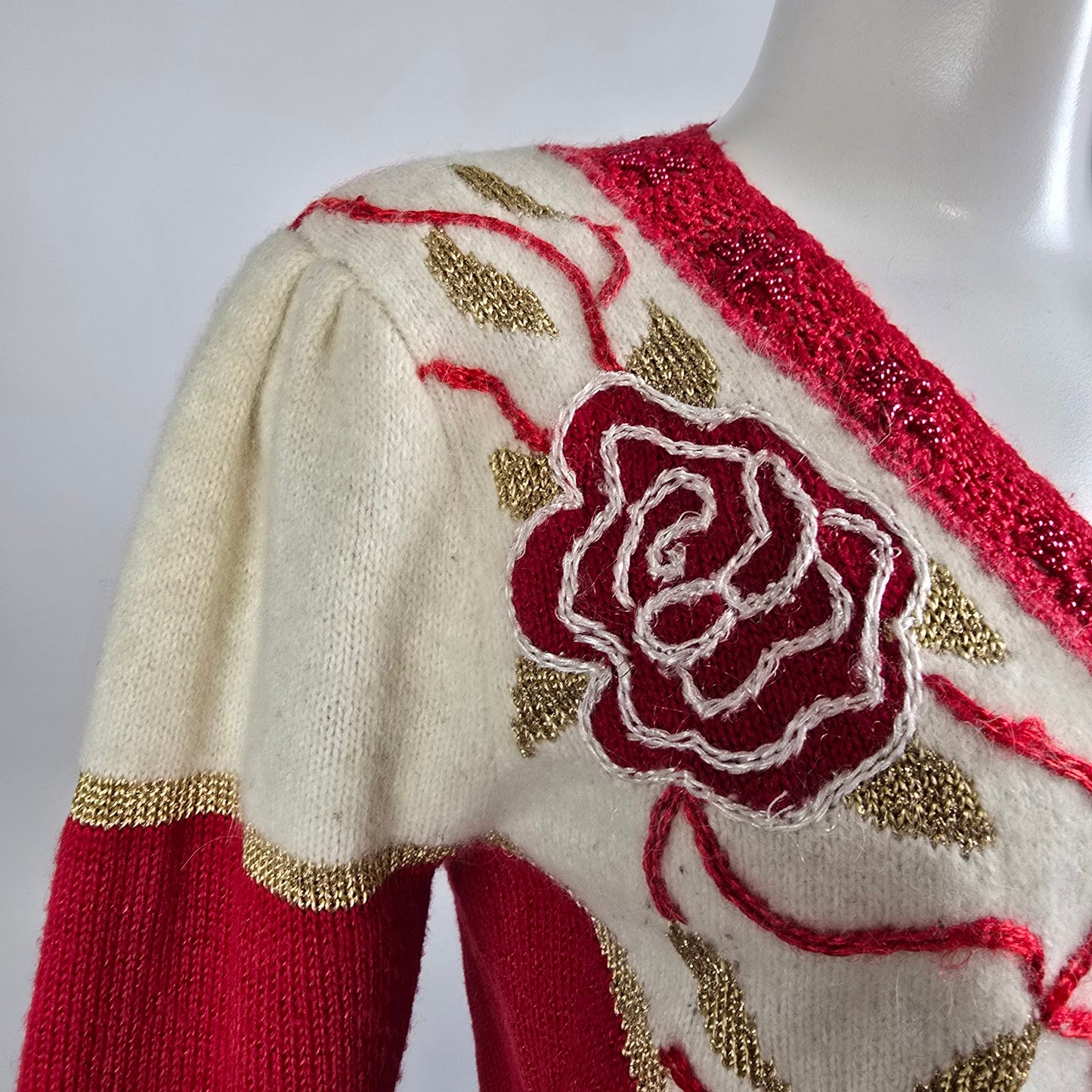 Vintage Jaclyn Smith Red Wool Knit Floral V Neck Sweater Size M