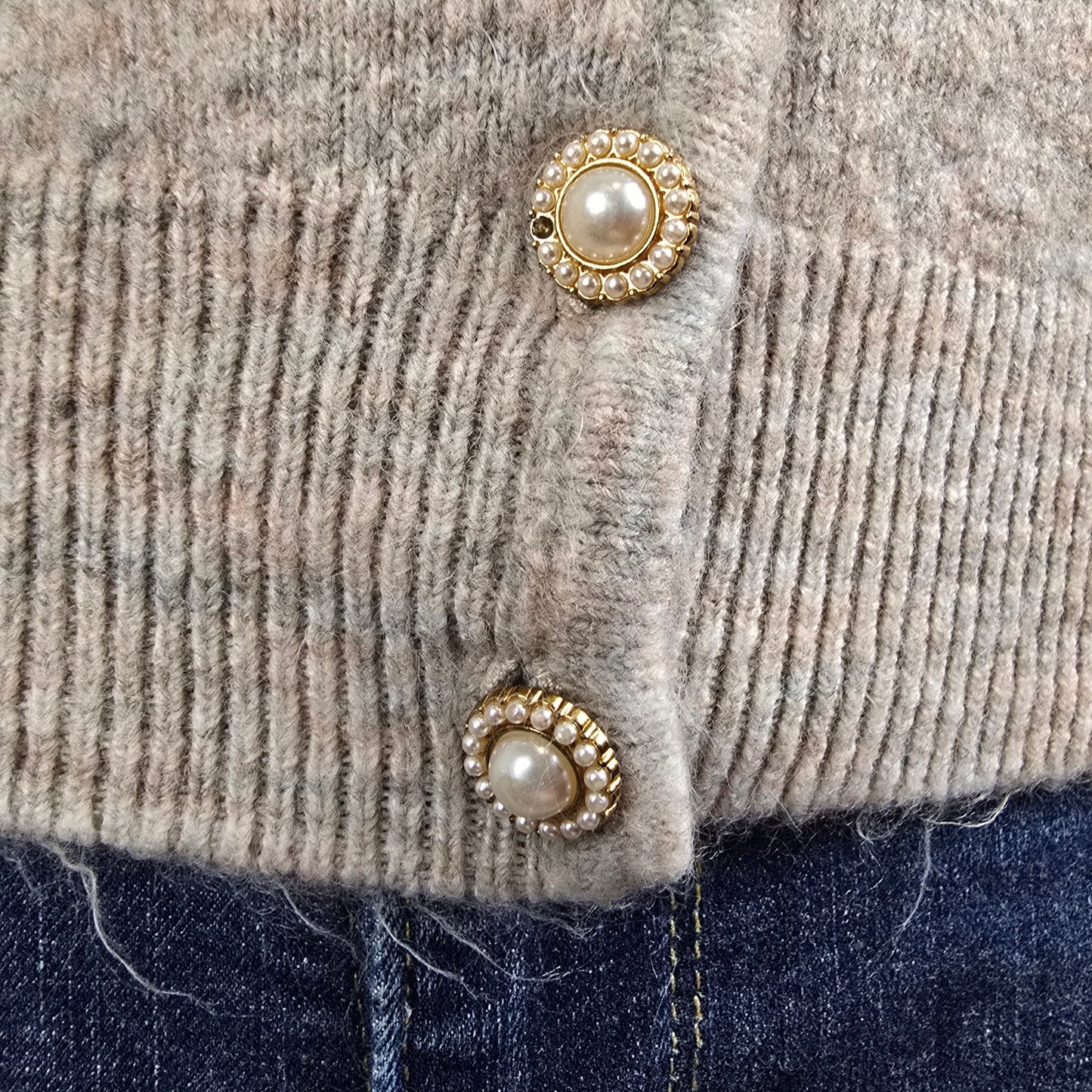 Heartloom Cream Rhinestone Button Cardigan Size L