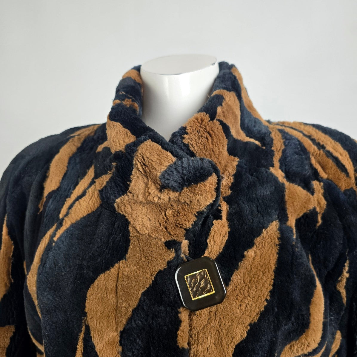 Vintage Stone Furs Black & Brown Faux Fur Coat Size L