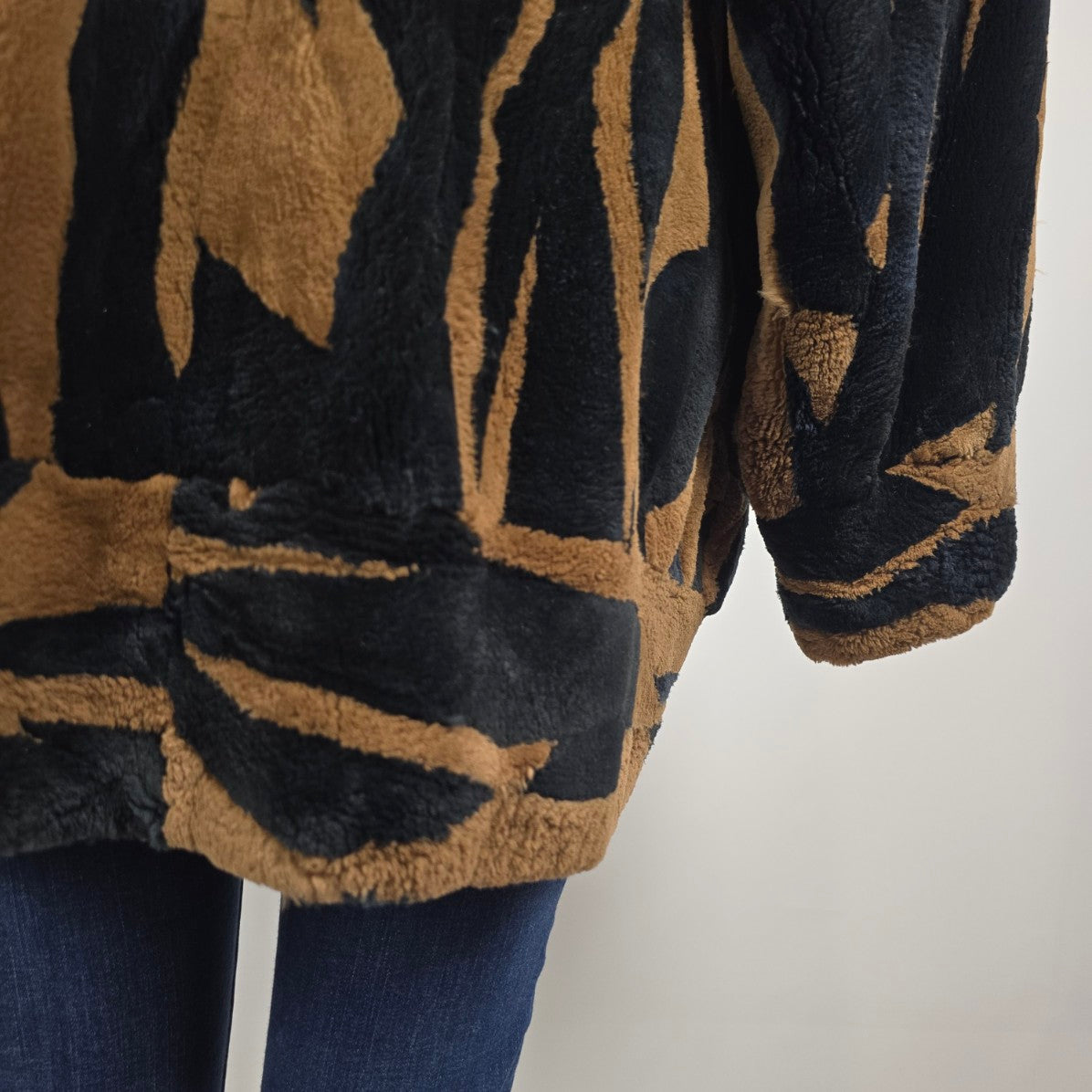 Vintage Stone Furs Black & Brown Faux Fur Coat Size L