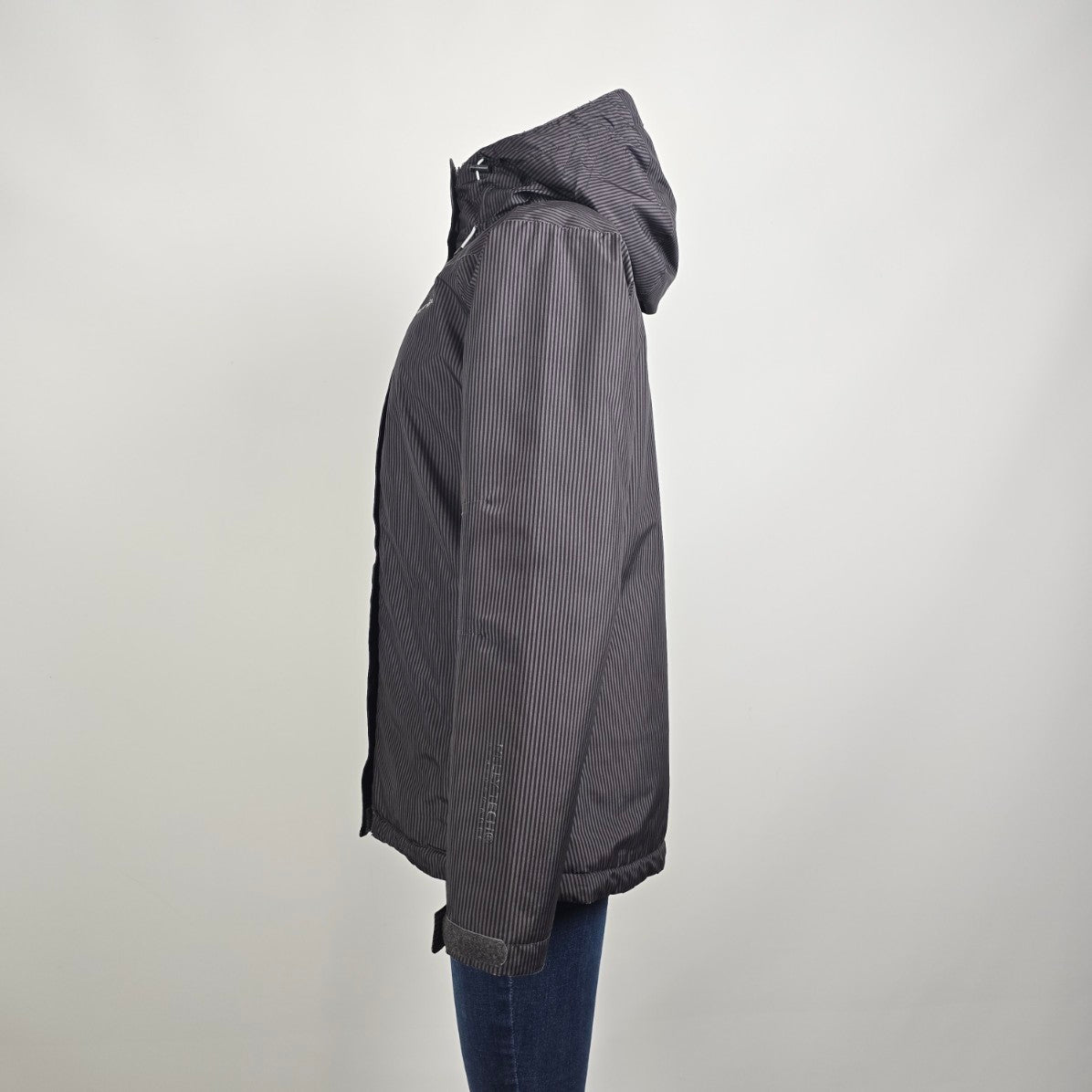 Helly Hansen Outdoor Black Pin Stripe Winter Coat Size M